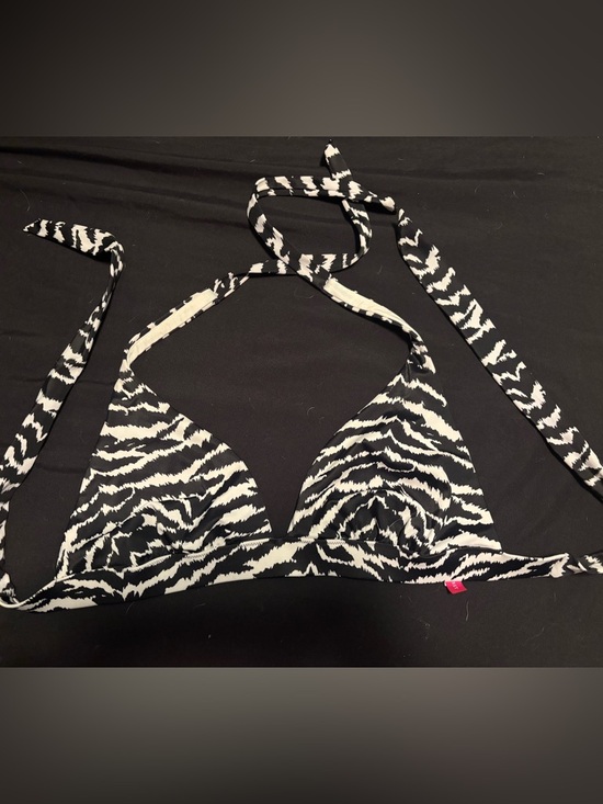 Victoria's Secret Other - Victoria's Secret Black & White Zebra Triangle Bikini Top